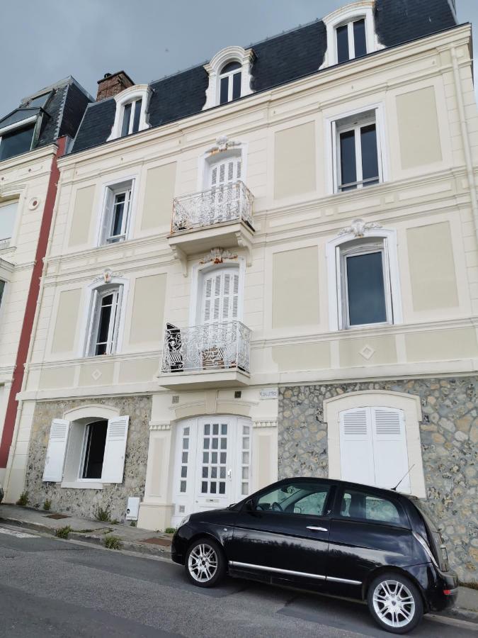 Les Pieds Dans L'Eau Apartment Трувил сюр Мер Екстериор снимка